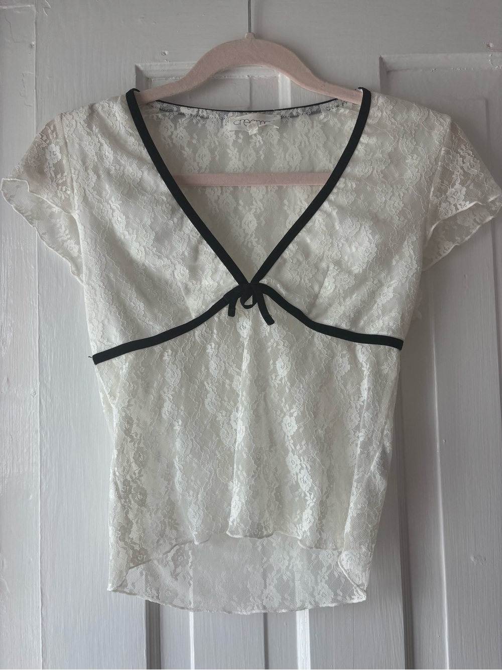 V-neck White Lace Top